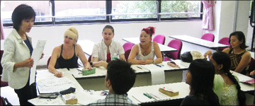 アミカス　日本語クラス支援